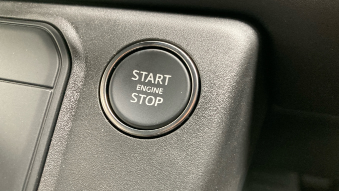 Land Rover Defender 3.0 D250 X-Dynamic HSE 110 5dr Auto Diesel Estate - Image 25